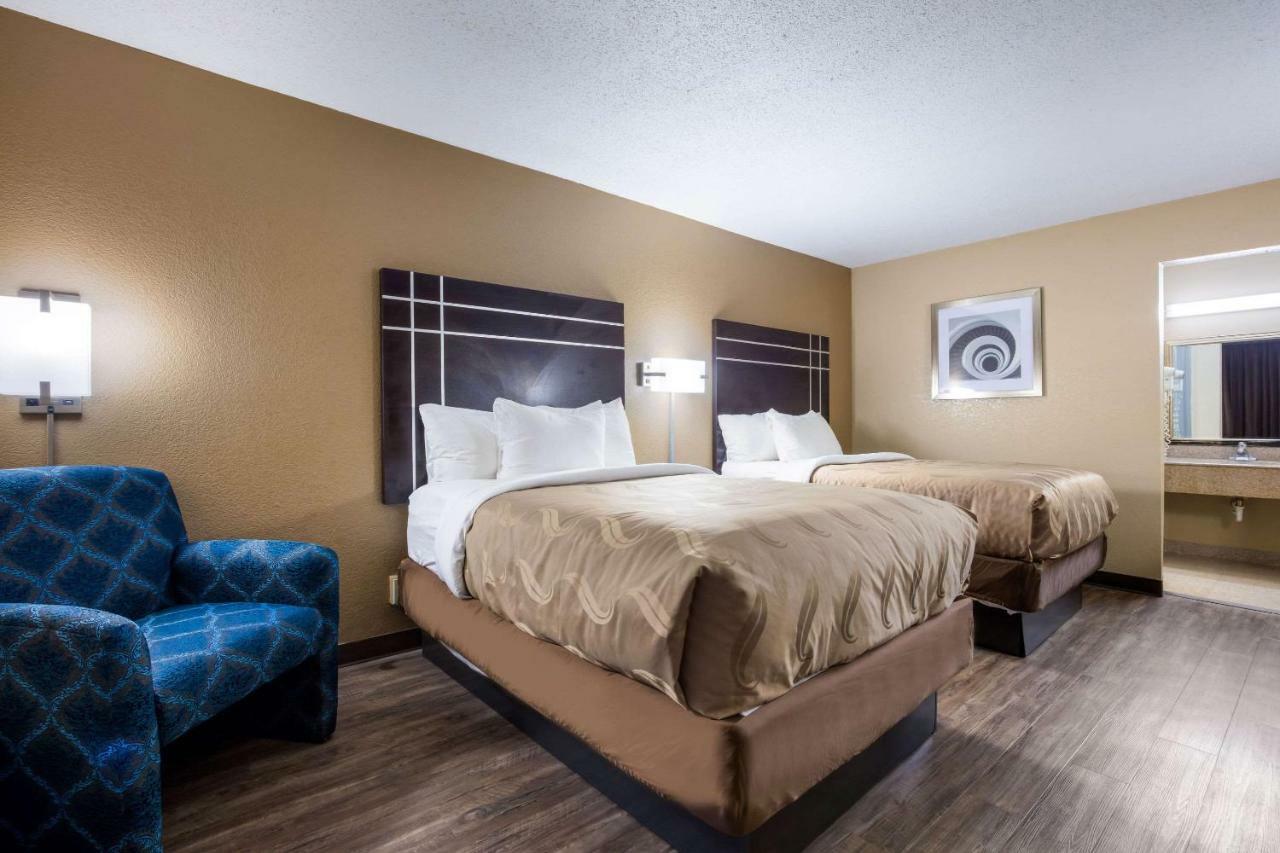 סטארקוויל Quality Inn מראה חיצוני תמונה