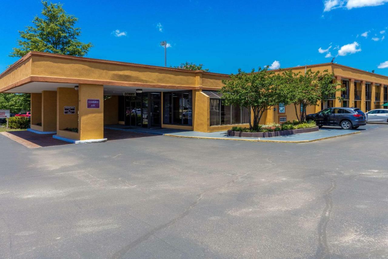 סטארקוויל Quality Inn מראה חיצוני תמונה